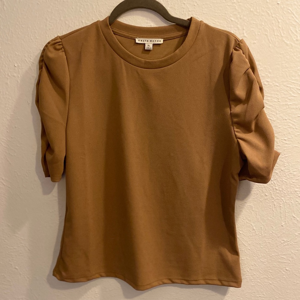 Blouse with Scrunch Sleeves